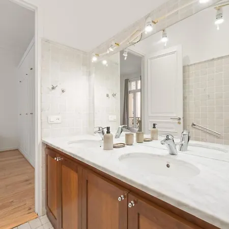 180M2 Haussmann 4Br 3 Bath Golden Triangle Champs Elysees & Opera