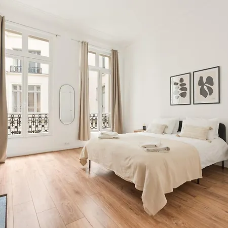 180m2 Haussmann 4br 3 Bath Golden Triangle Champs Elysees & Opera Párizs