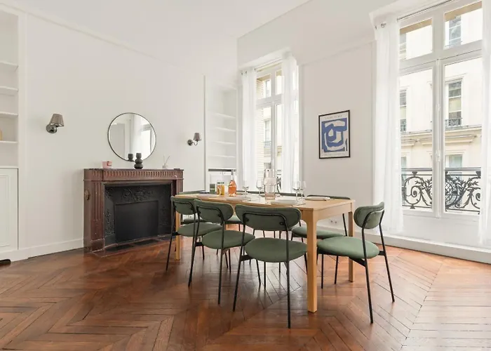 180M2 Haussmann 4Br 3 Bath Golden Triangle Champs Elysees & Opera Apartman